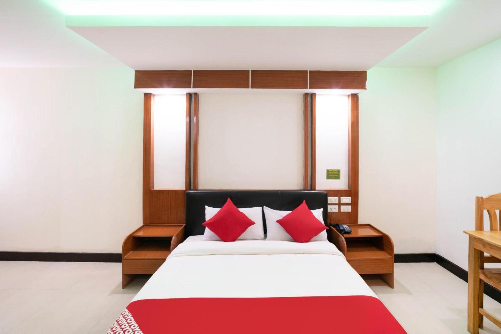 Oyo 195 Ranchotel - Binan Екстериор снимка