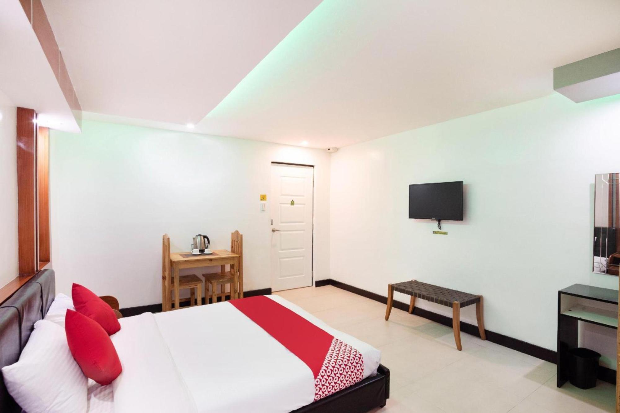 Oyo 195 Ranchotel - Binan Екстериор снимка