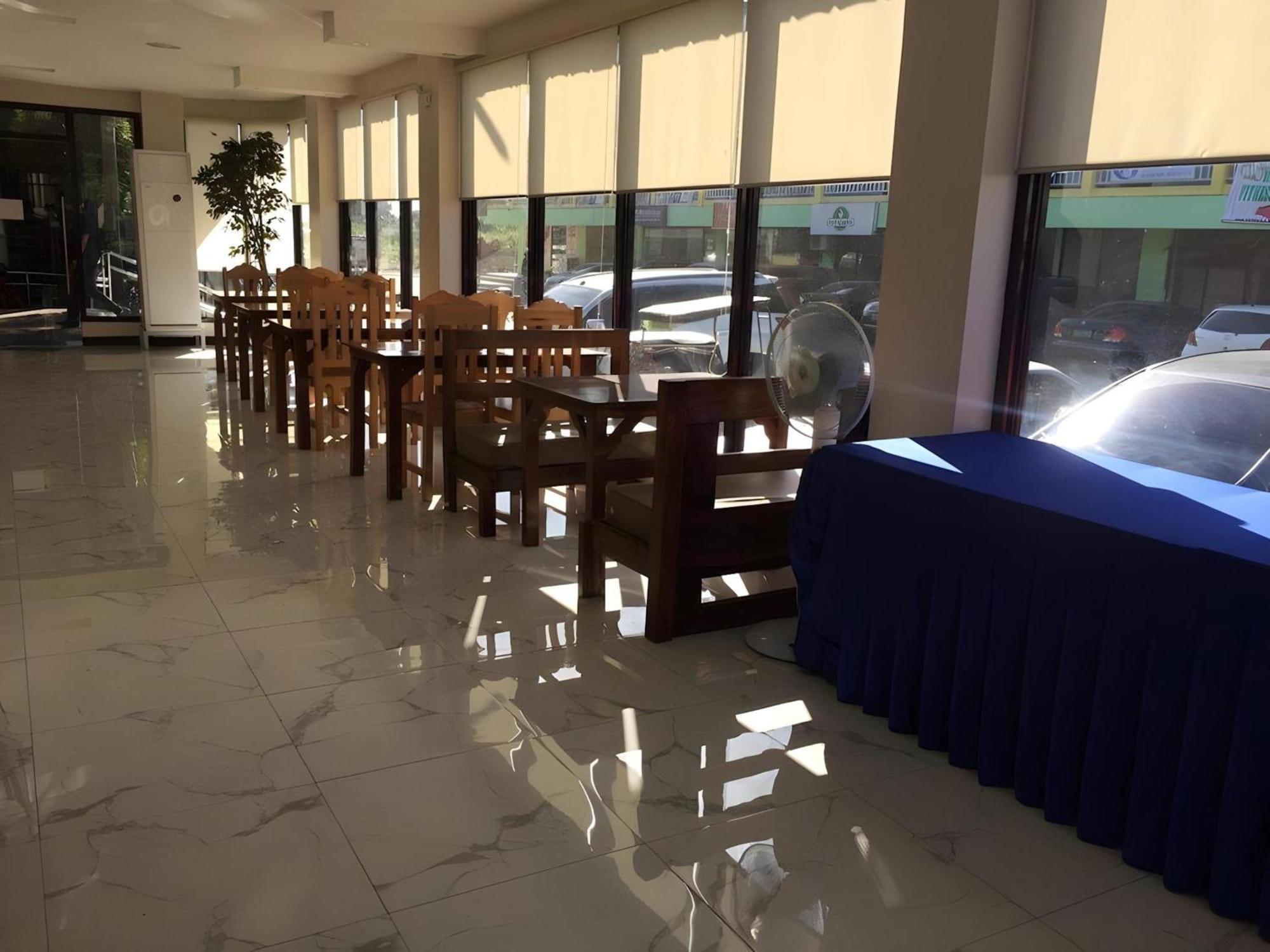 Oyo 195 Ranchotel - Binan Екстериор снимка